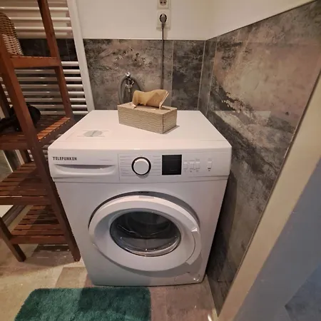 דירה Zigzag מאיין